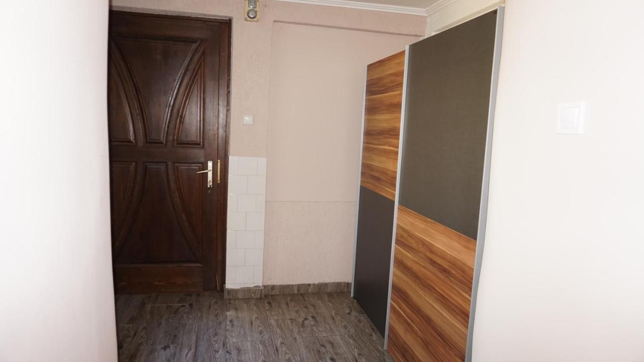 Edes Otthon Apartman Gyula Exterior foto
