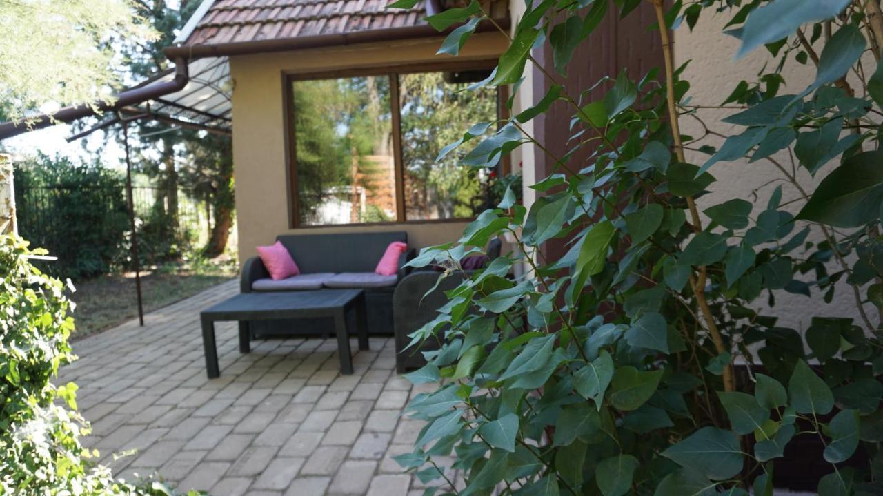 Edes Otthon Apartman Gyula Exterior foto