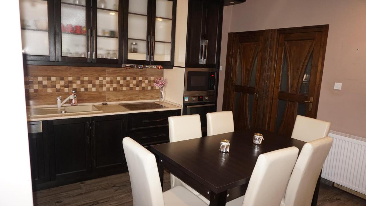 Edes Otthon Apartman Gyula Exterior foto